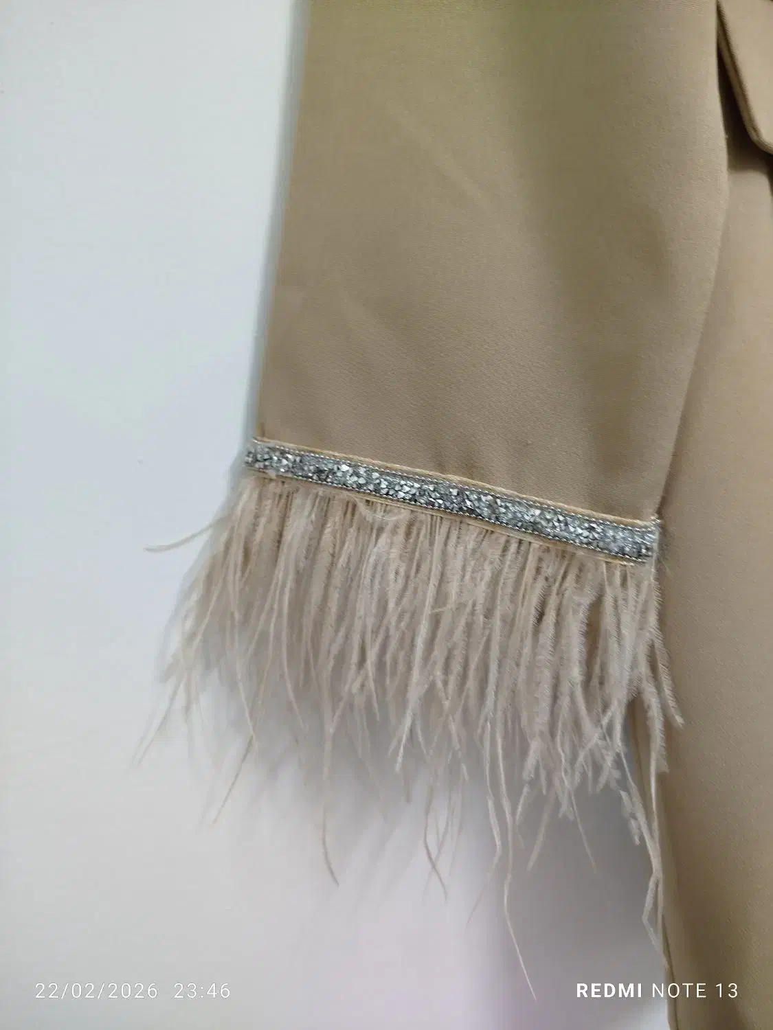 مانتو|لباس|مشهد, طبرسی شمالی|دیوار