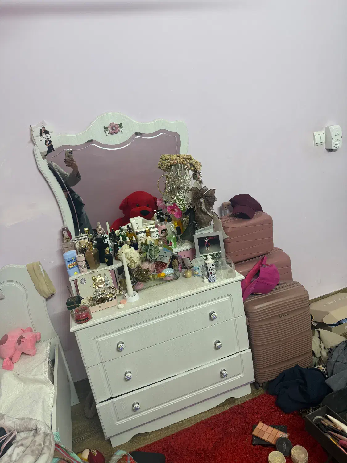 تخت و میز ایینه|تخت و سرویس خواب|گنبد کاووس, |دیوار