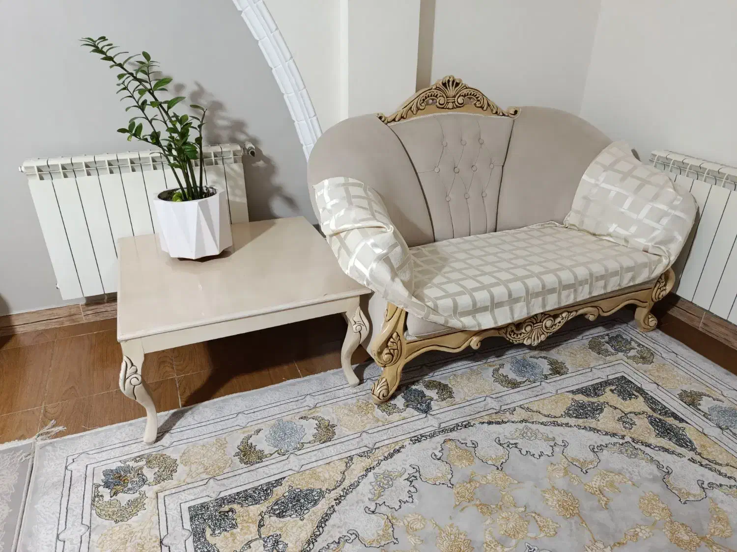 مبل ترک چوب راش سالم 39تومان|مبلمان خانگی و میز عسلی|رشت, ولکس|دیوار