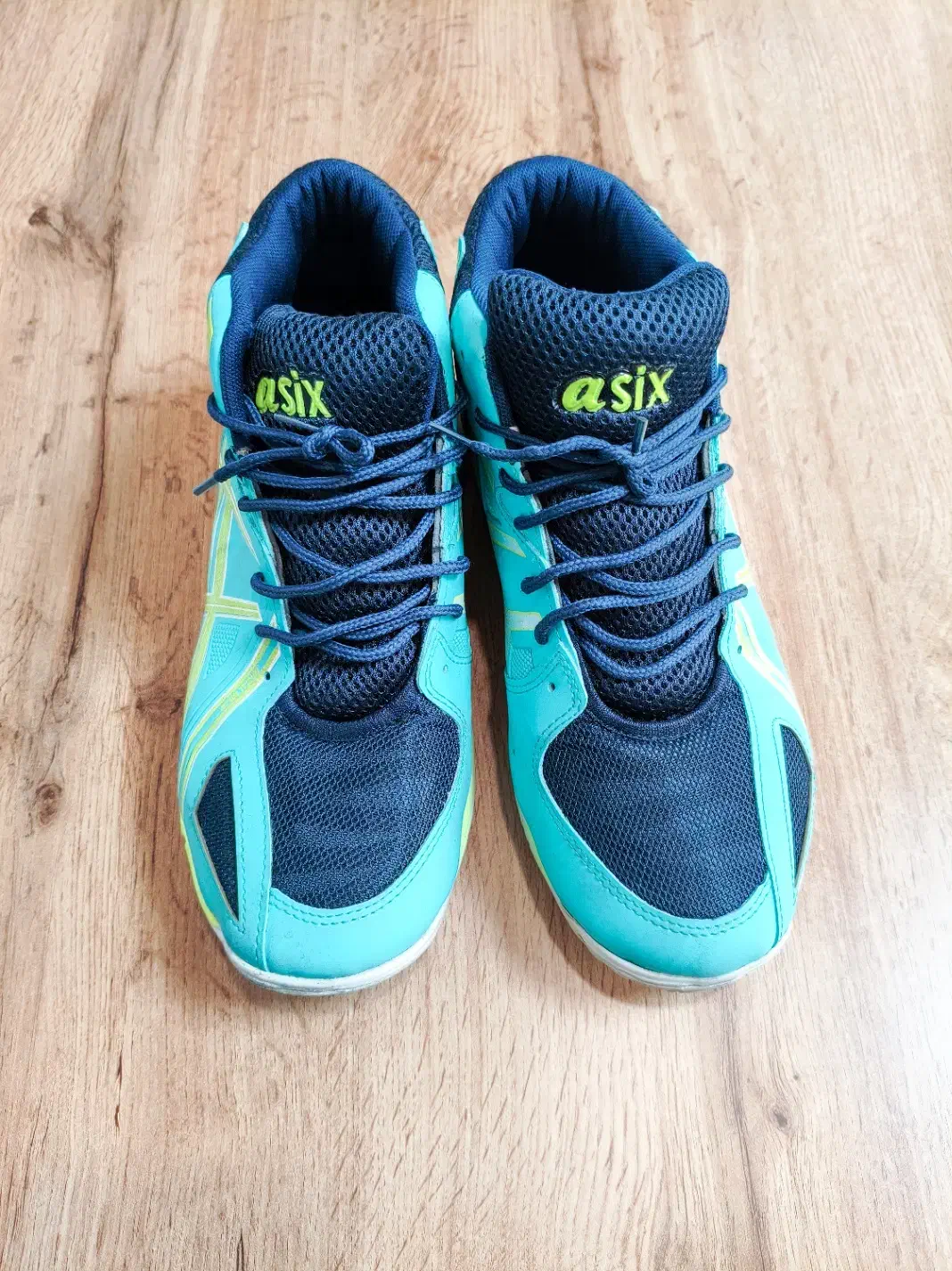 کتونی والیبال|کیف، کفش، کمربند|قم, زنبیل آباد|دیوار