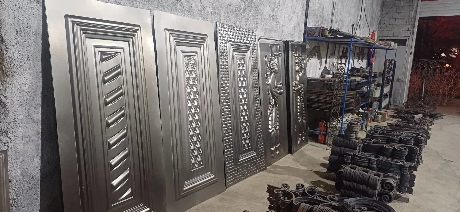 درهای آهنی حیاط وباغ|مصالح و تجهیزات ساختمان|فلاورجان, |دیوار