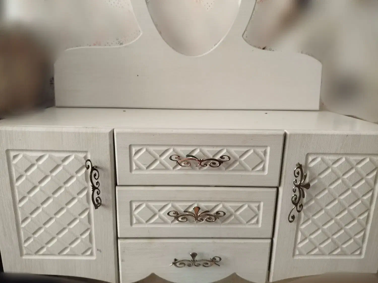 میز|میز و صندلی غذاخوری|قم, نیروگاه|دیوار