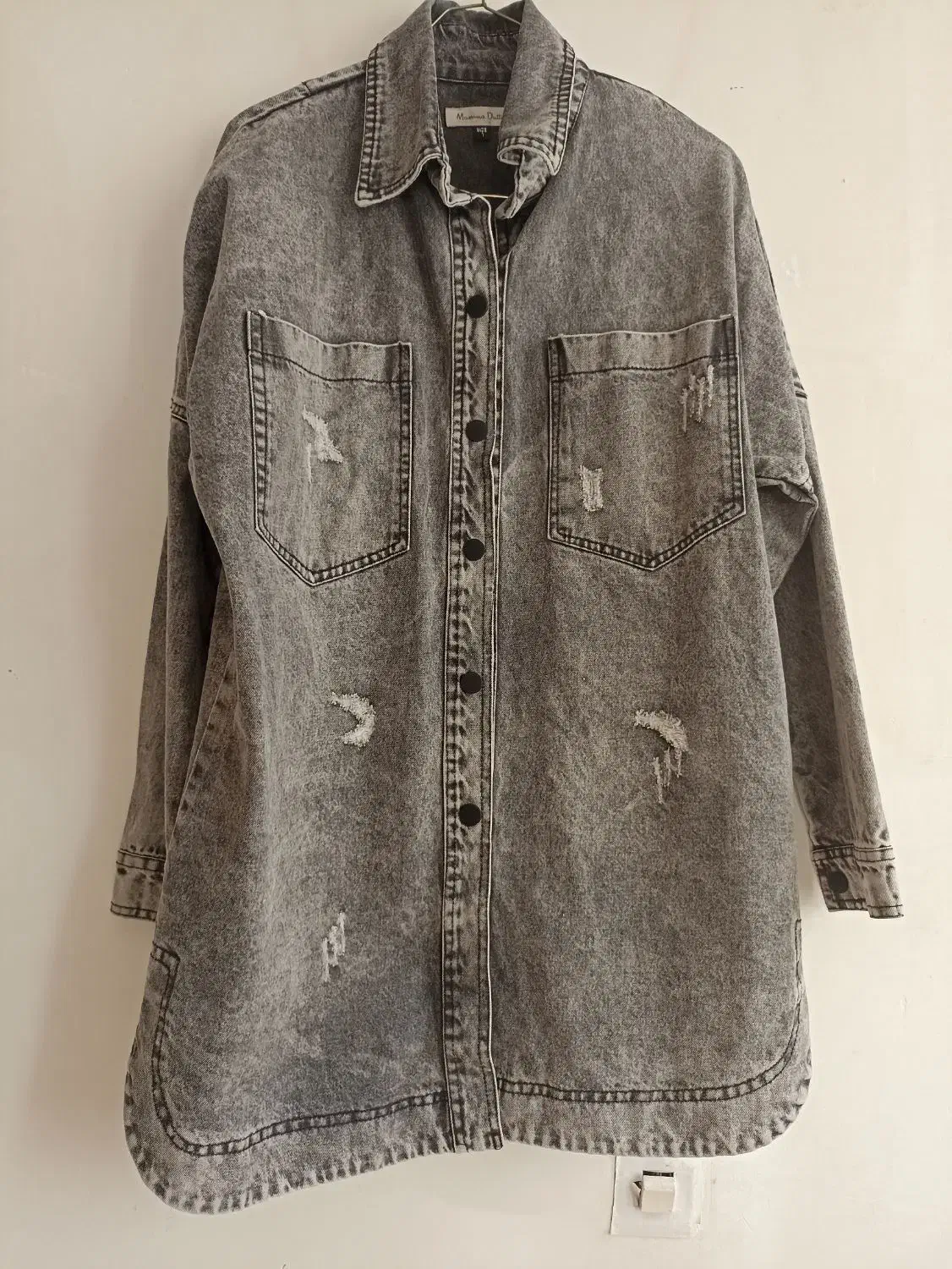 مانتو لی ذغالی|لباس|بومهن, |دیوار