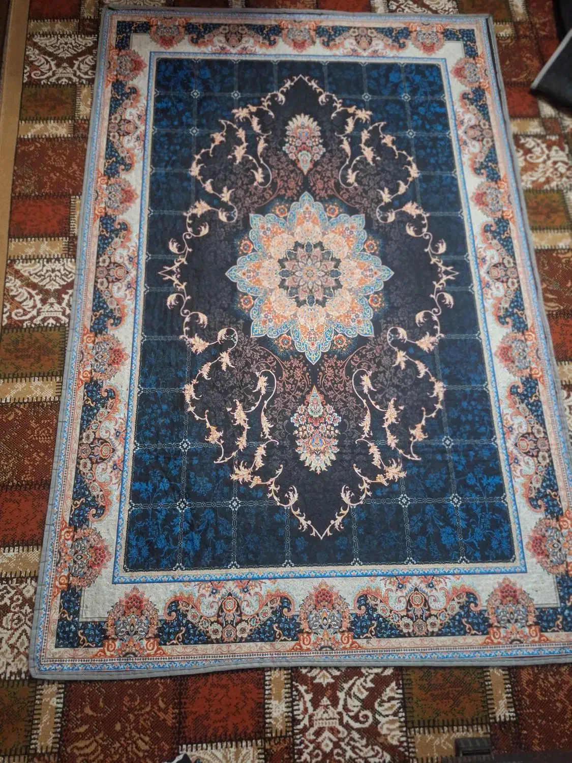 فرشینه|فرش|اصفهان, مفتح|دیوار