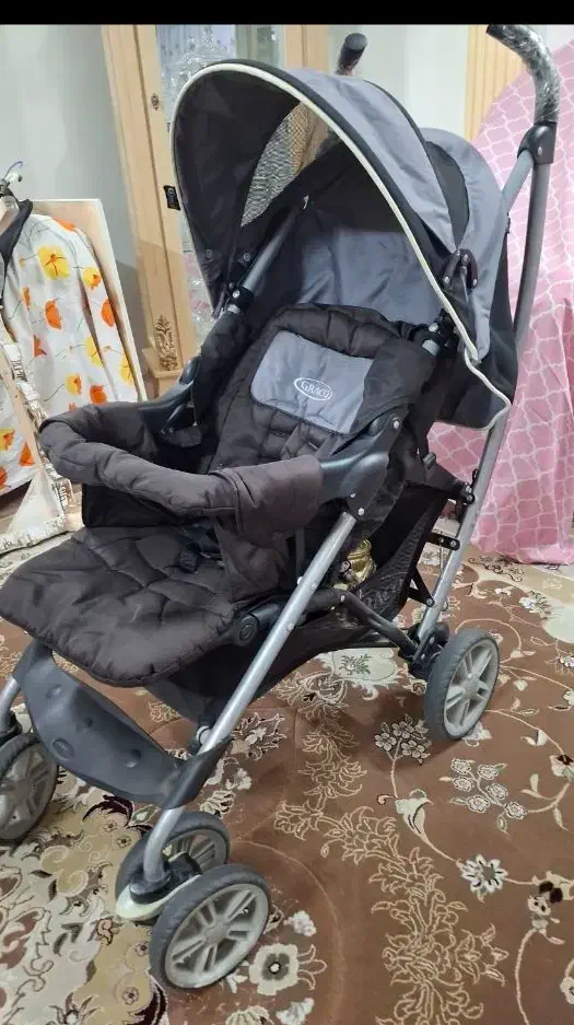 کالسکه خارجی درحد نو تمیز|کالسکه و لوازم جانبی|اسلام‌شهر, شهرک امام حسین (میان آباد)|دیوار