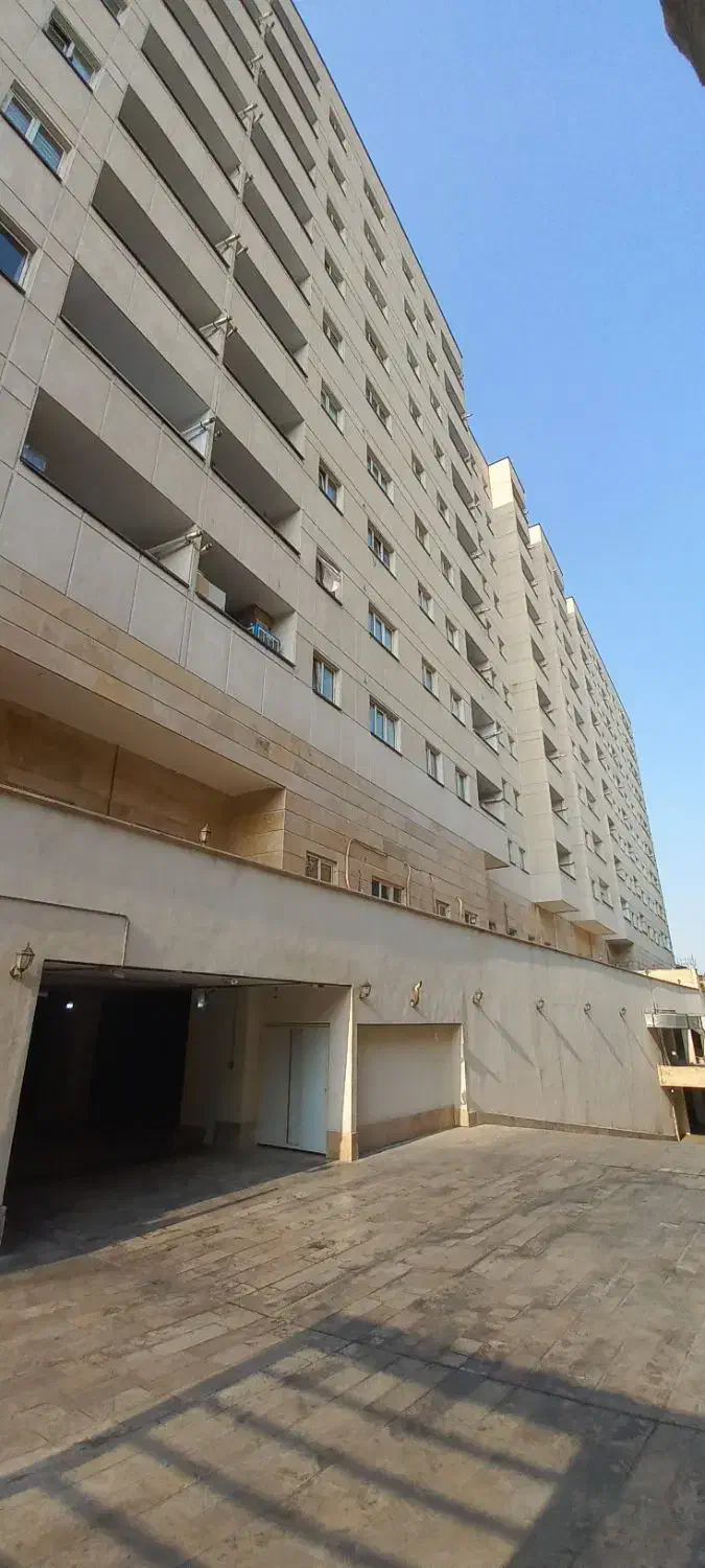 نگهبان شب برج مسکونی|استخدام سرایداری و نظافت|تهران, شهرک بعثت|دیوار