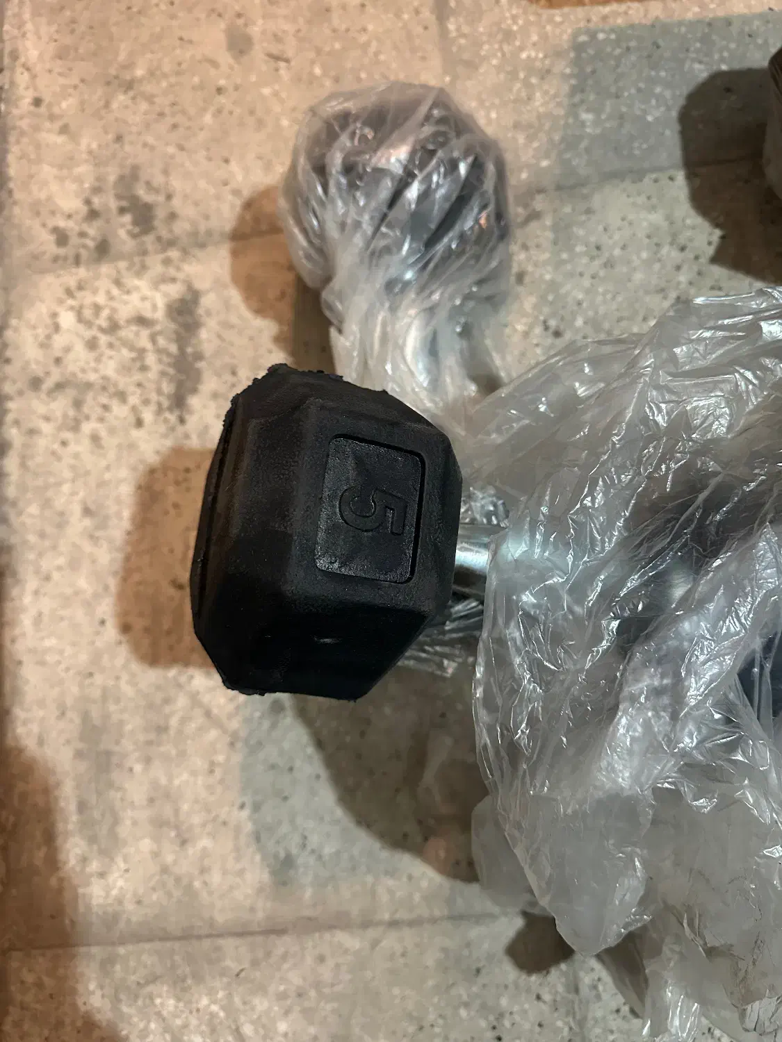 دمبل ۲ و ۵ و ۱۰ کیلویی|تجهیزات ورزشی|ری, شهرری|دیوار