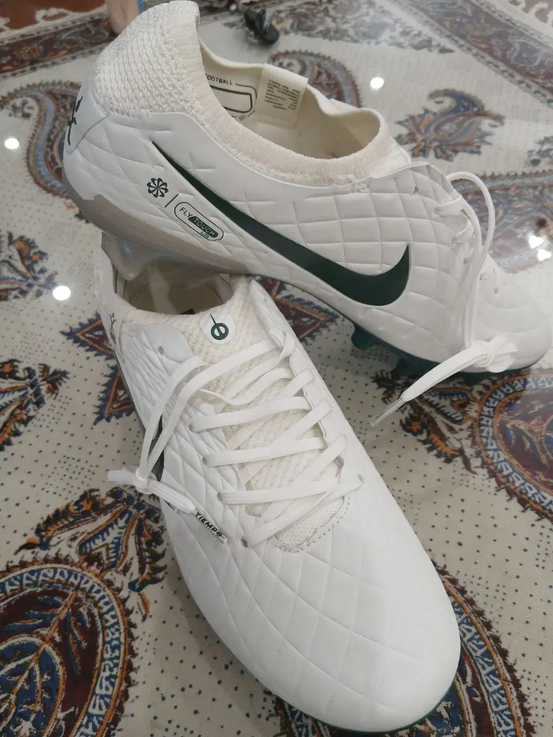 استوک فوتبال تمپو|کیف، کفش، کمربند|مشکیندشت, |دیوار