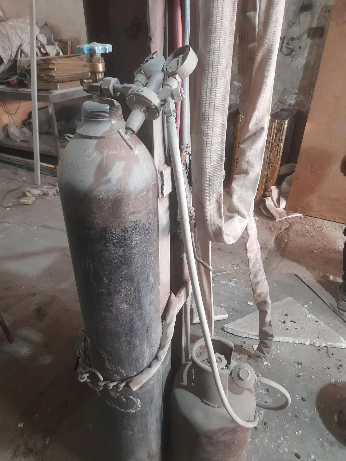 کپسول هوا یک عدد، همراه با دو عدد کپسول گاز|ابزارآلات|اهواز, پردیس دو|دیوار