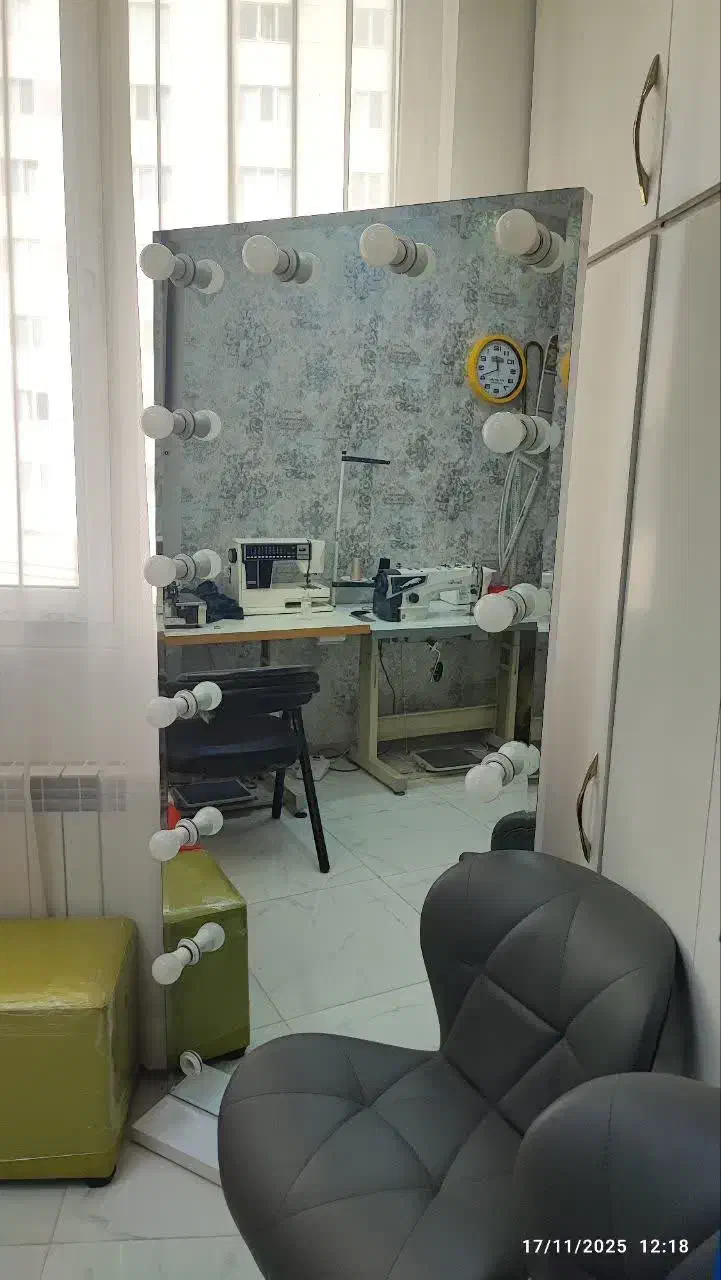 اینه بزرگ چراغ دار|آینه|مشهد, حسابی جنوبی (شهرک غرب)|دیوار