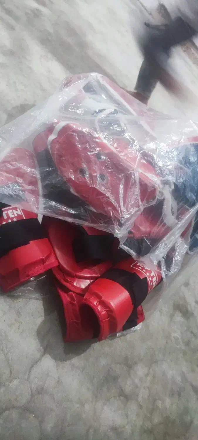 وسایل کیک بوکس و کمیدی|تجهیزات ورزشی|اسلامشهر, شهرک امام حسین (میان آباد)|دیوار