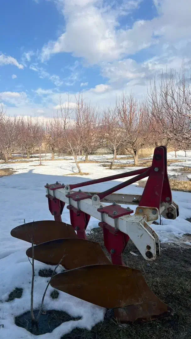 گاوآهن|ابزارآلات|سیلوانه, |دیوار