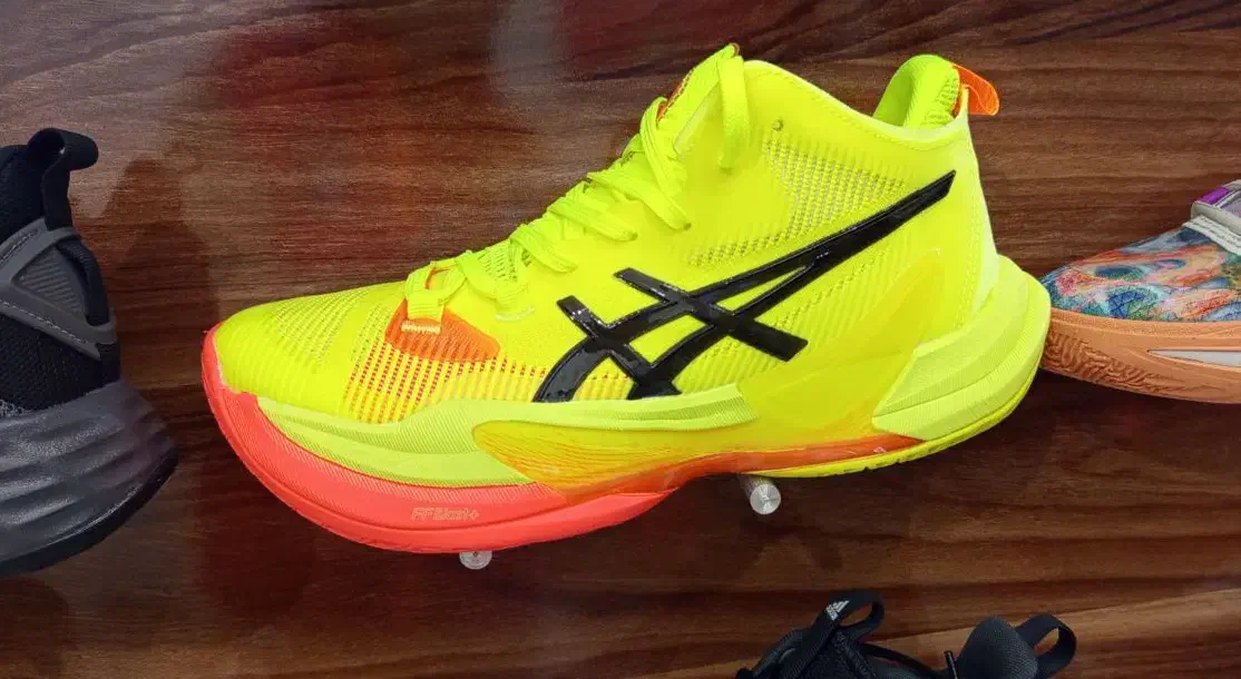 کفش ورزشی اسیکس متارایز۲ اورجینال|کیف، کفش، کمربند|انگوت, |دیوار