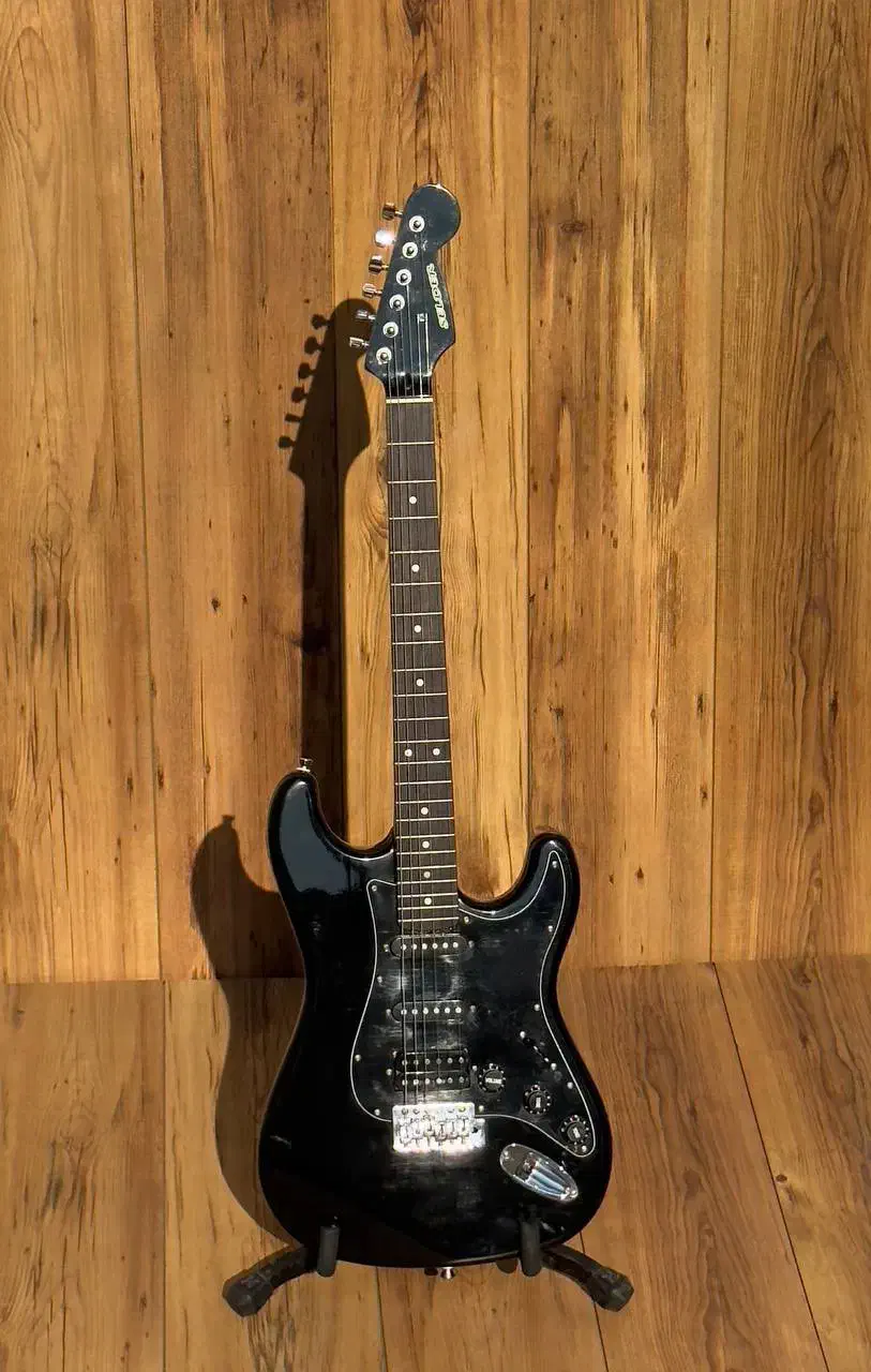 گیتار الکتریک و بیس|گیتار، بیس، امپلیفایر|تهران, شهرک آزمایش|دیوار