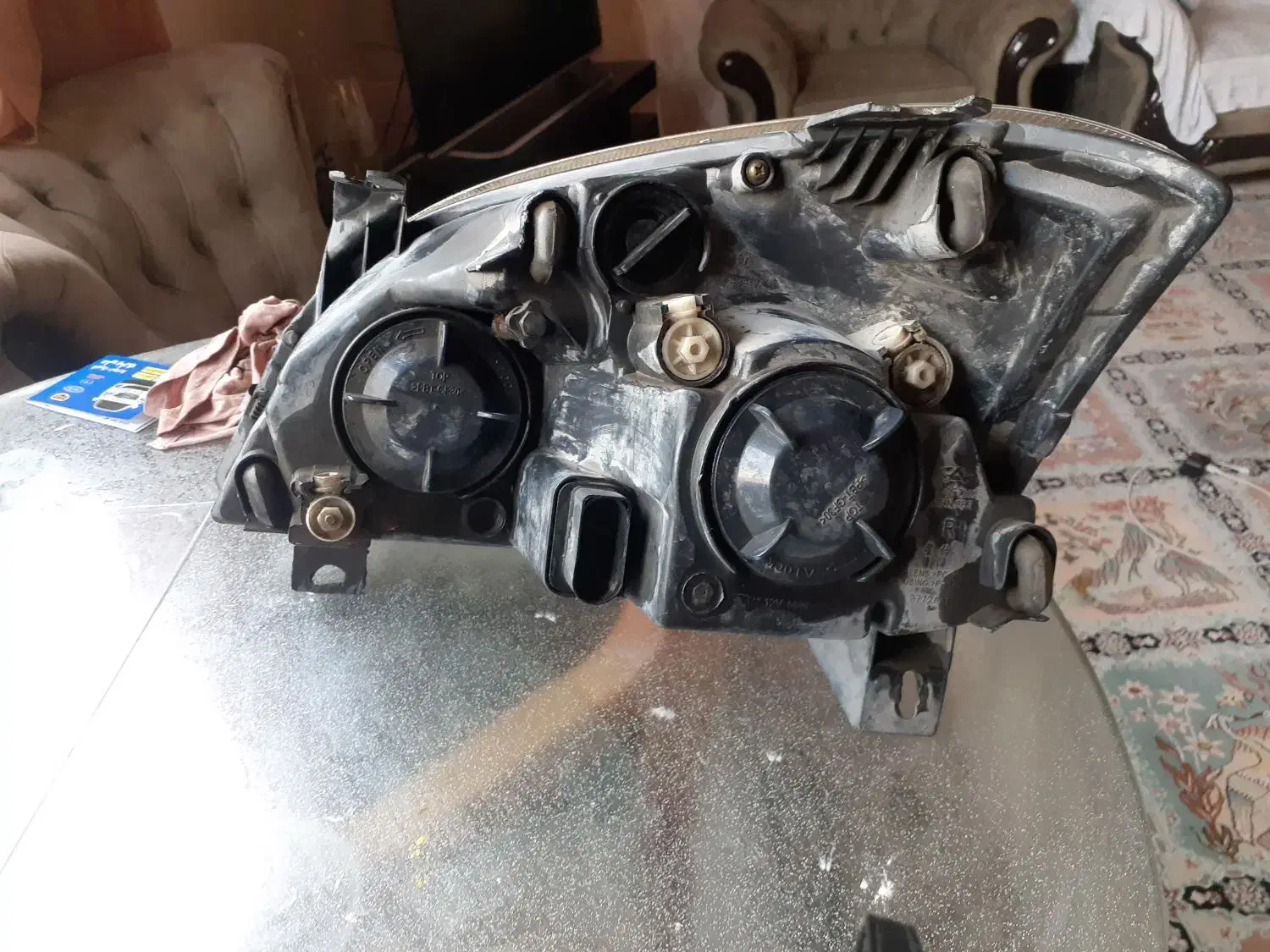 چراغ جلو ام وی ام ۵۳۰ سمت راست|قطعات یدکی و لوازم جانبی|اصفهان, ملک‌شهر|دیوار