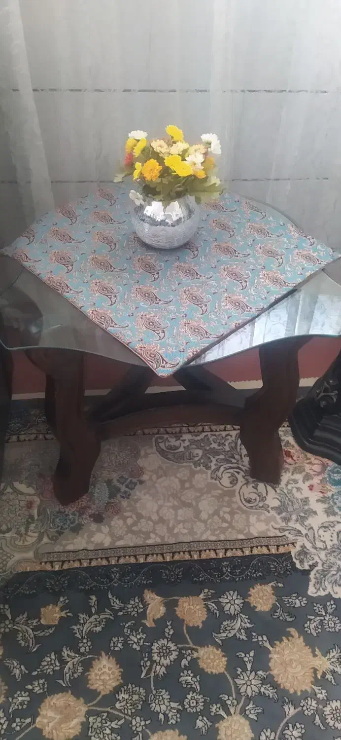 میزبه همراه دو عسلی تمیزوستلم|مبلمان خانگی و میز عسلی|خمین, |دیوار