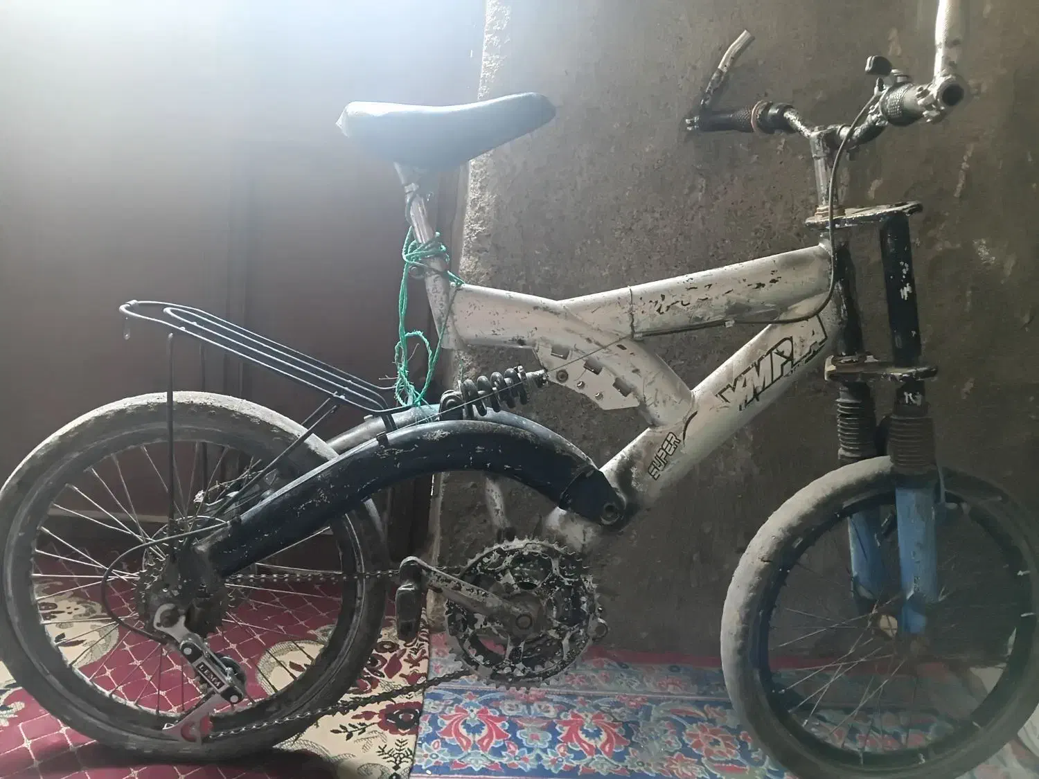 دوچرخه ۲۰ کمک دار|دوچرخه، اسکیت، اسکوتر|زهک, |دیوار