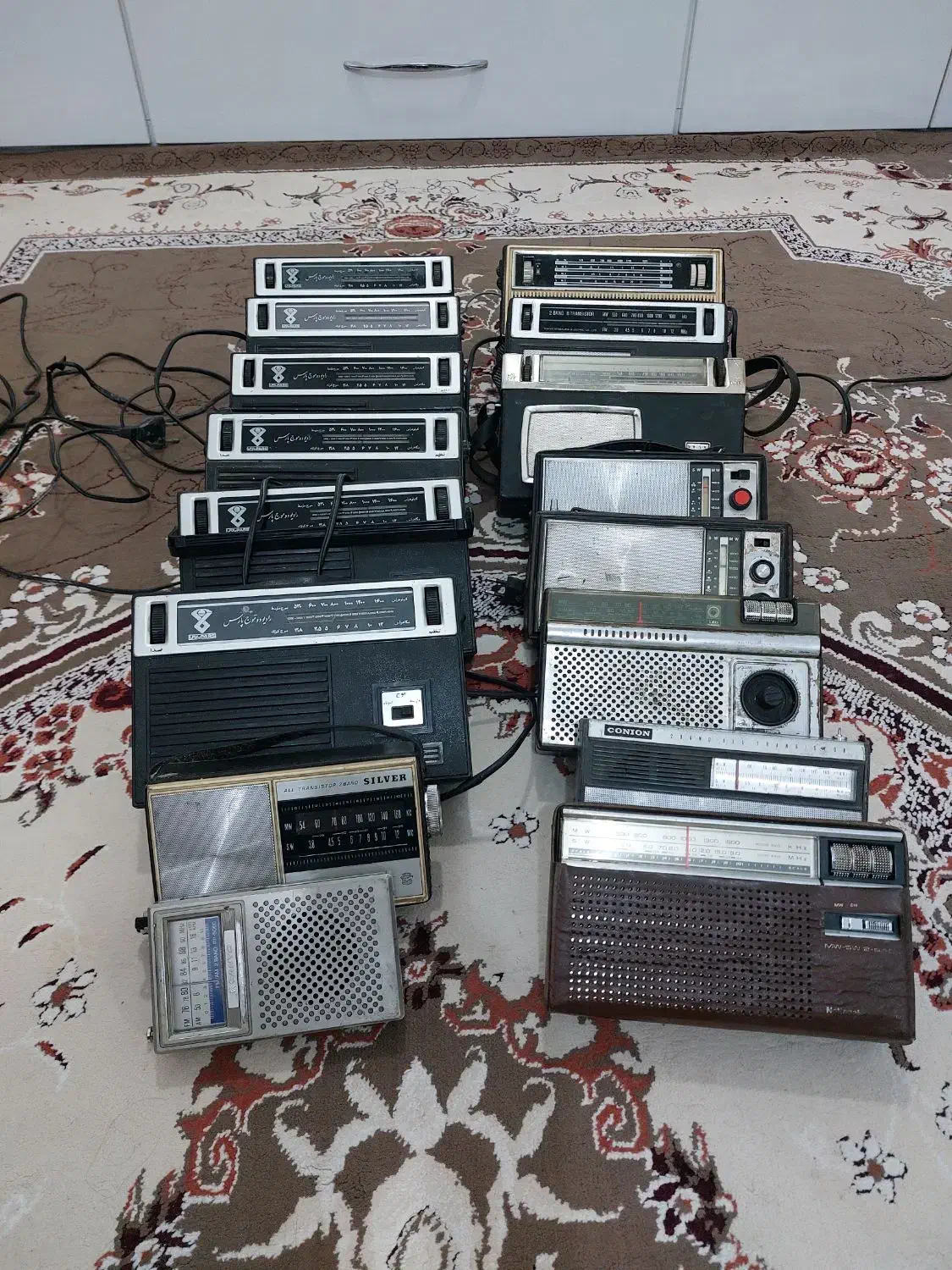 رادیو نوستالژی عتیقه کلکسیونی|کلکسیون اشیاء عتیقه|بوشهر, |دیوار