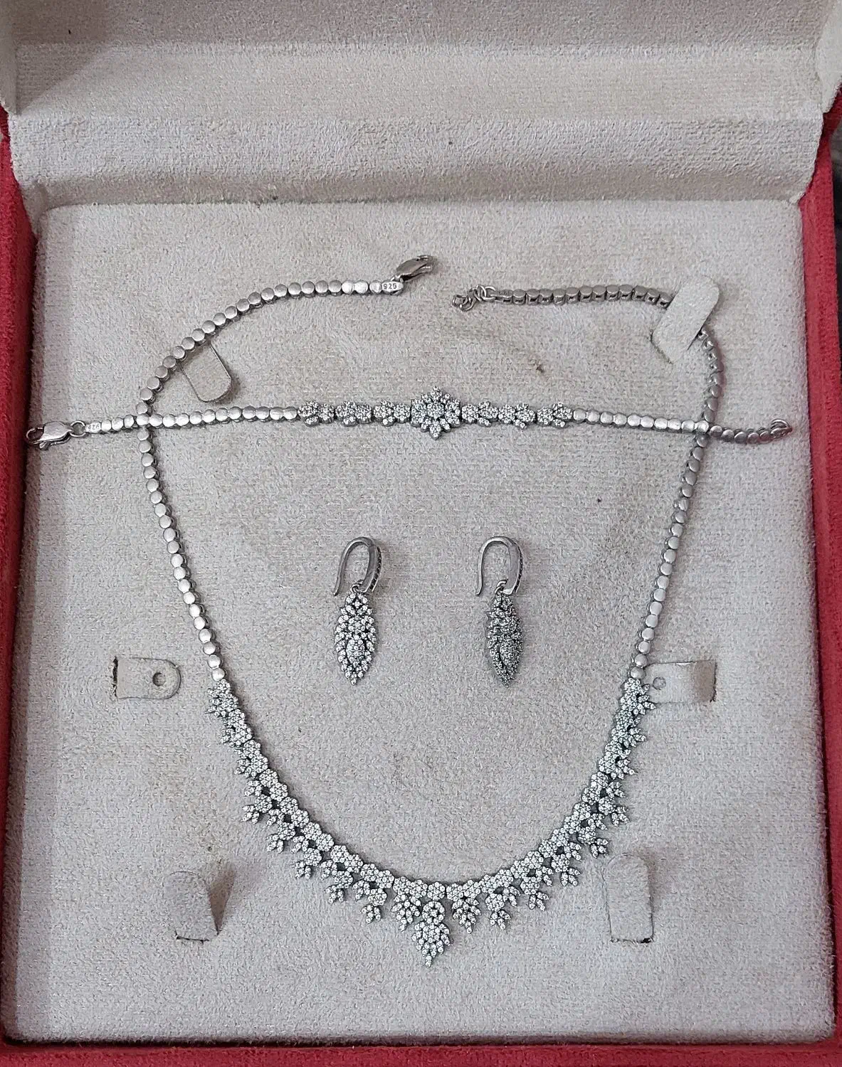 هدیه یلدا (سرویس نقره|زیورآلات و اکسسوری|مهریز, |دیوار