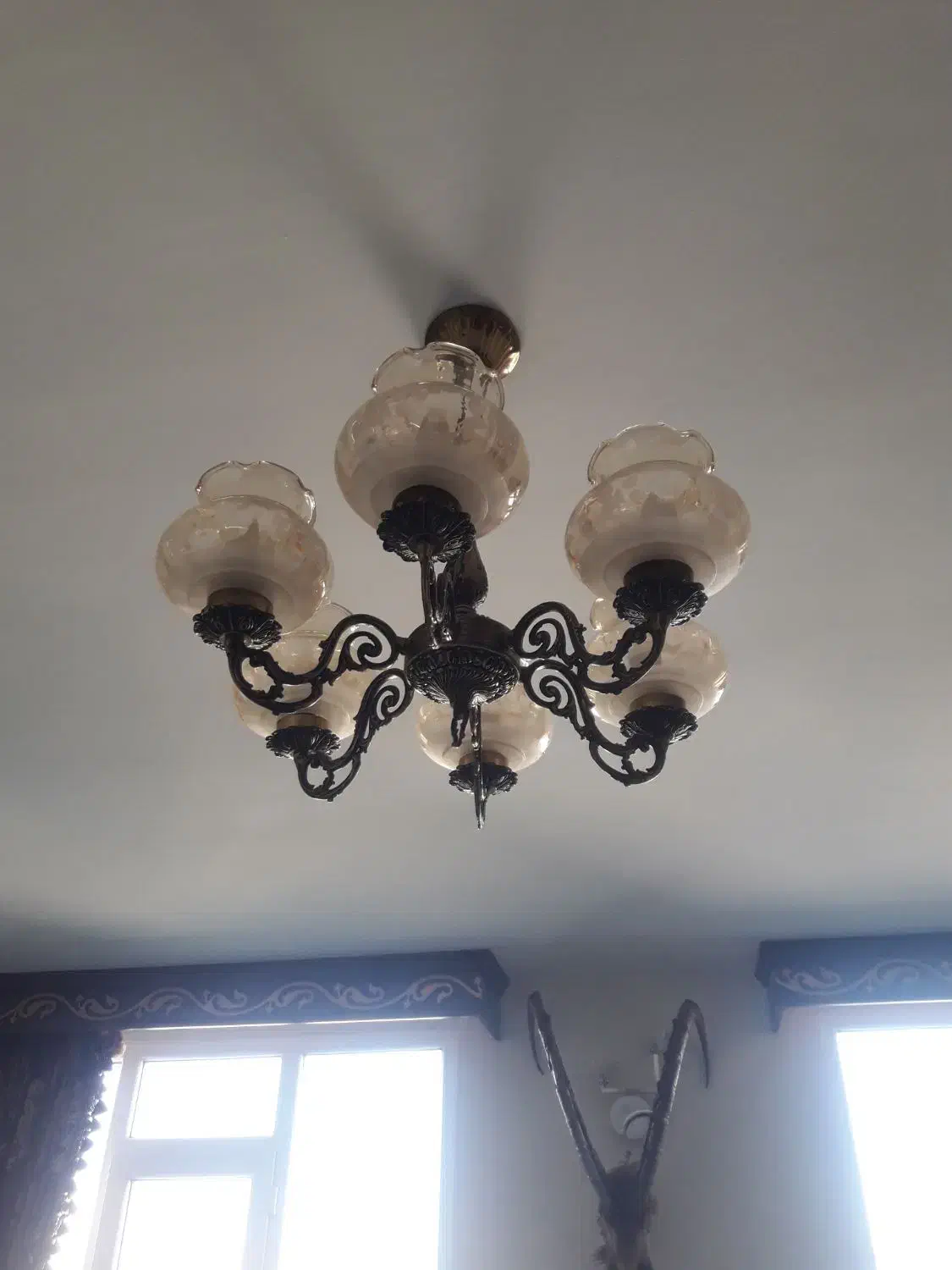 لوسترجنس برنز|لوستر و چراغ آویز|اصفهان, سرتاوه|دیوار