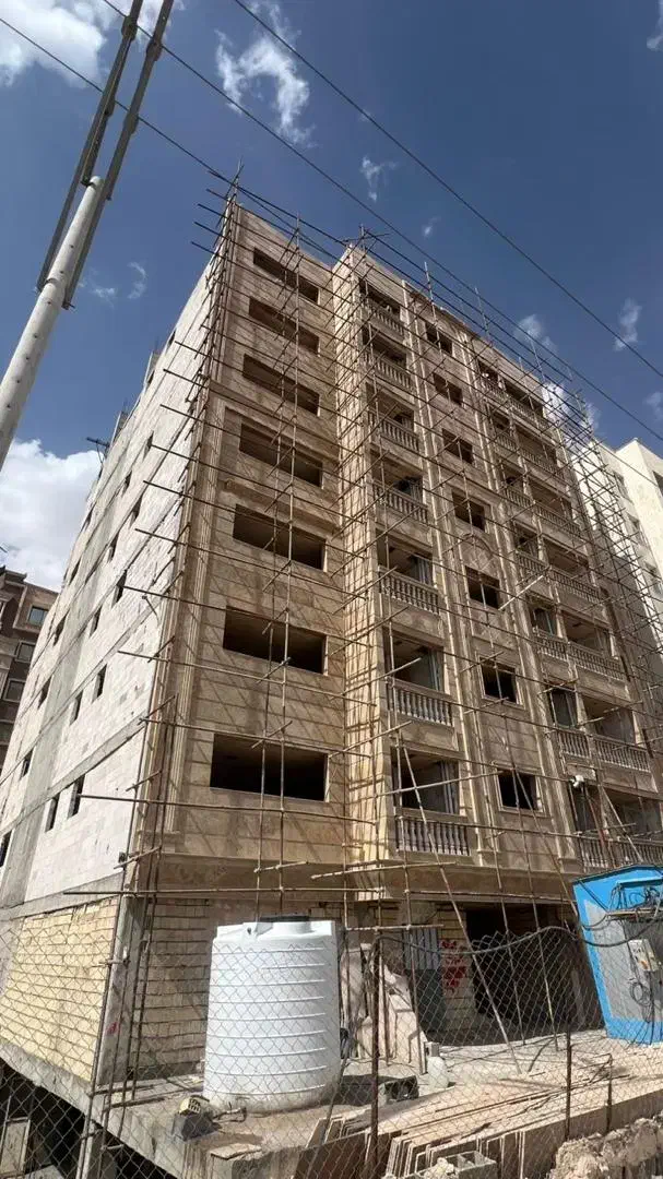 پیش فروش آپارتمان با شرایط آسان|پیش‌فروش املاک|شاهین‌شهر, خانه کارگر|دیوار