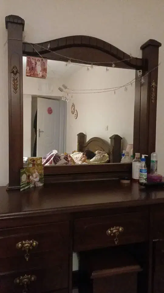 دراور و ایینه چوبی|تخت و سرویس خواب|پردیس, فاز ۴|دیوار