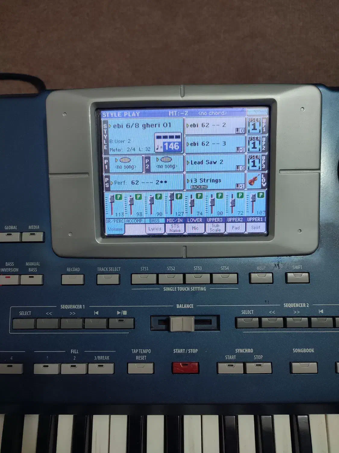 ارگPa800|پیانو، کیبورد، آکاردئون|اصفهان, باغ نگاره|دیوار