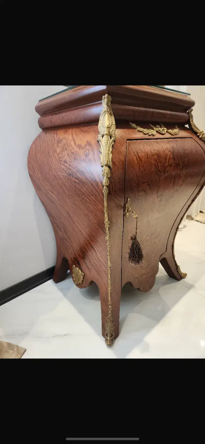 میزال‌یزی‌ت|بوفه، ویترین، کنسول|ماکو, |دیوار