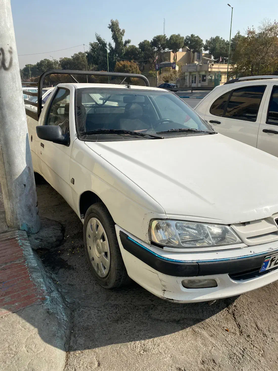 اریسان مدل۹۵|خودرو سواری و وانت|اصفهان, تخت فولاد|دیوار