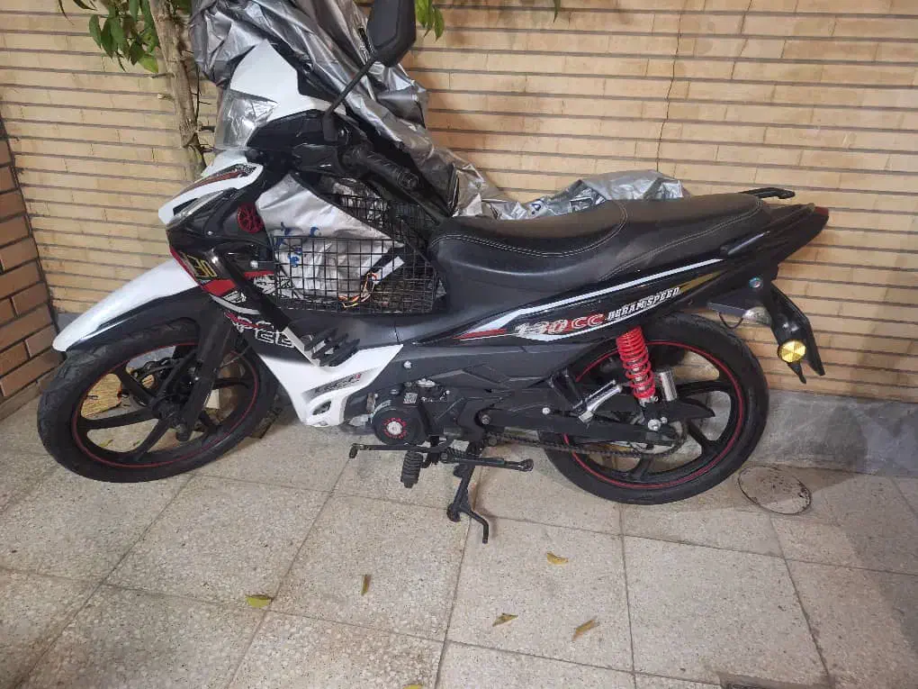 موتور بی کلاج هرم اسپید ۱۳۰|موتورسیکلت|اصفهان, باغ فدک|دیوار