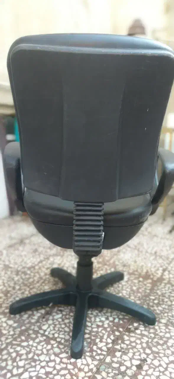 صندلی چرخان اداری|مبلمان اداری|قم, شاه سید علی|دیوار