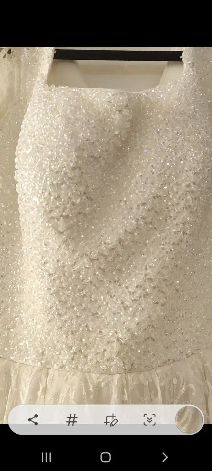 لباس عروس سنگدوزی دنباله دار|لباس|خرم‌آباد, |دیوار