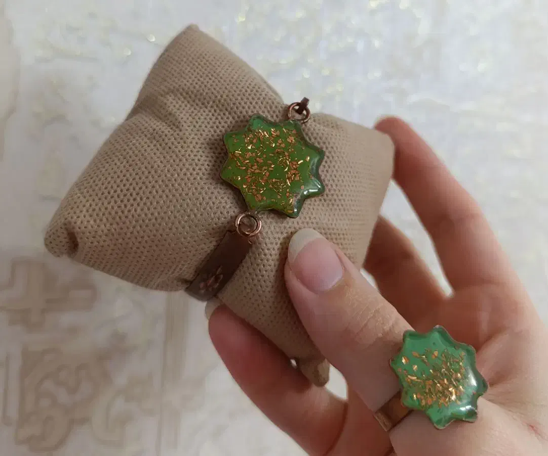 ساعت مچی زنانه و اکسسوری و زیور آلات و بدلیجات|ساعت|فولادشهر, مسکن مهر فولادشهر|دیوار