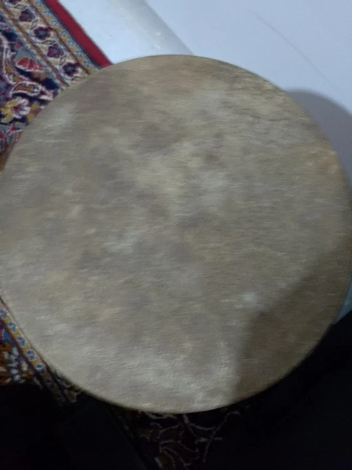 تنبک|سازهای سنتی|اصفهان, بهارستان|دیوار