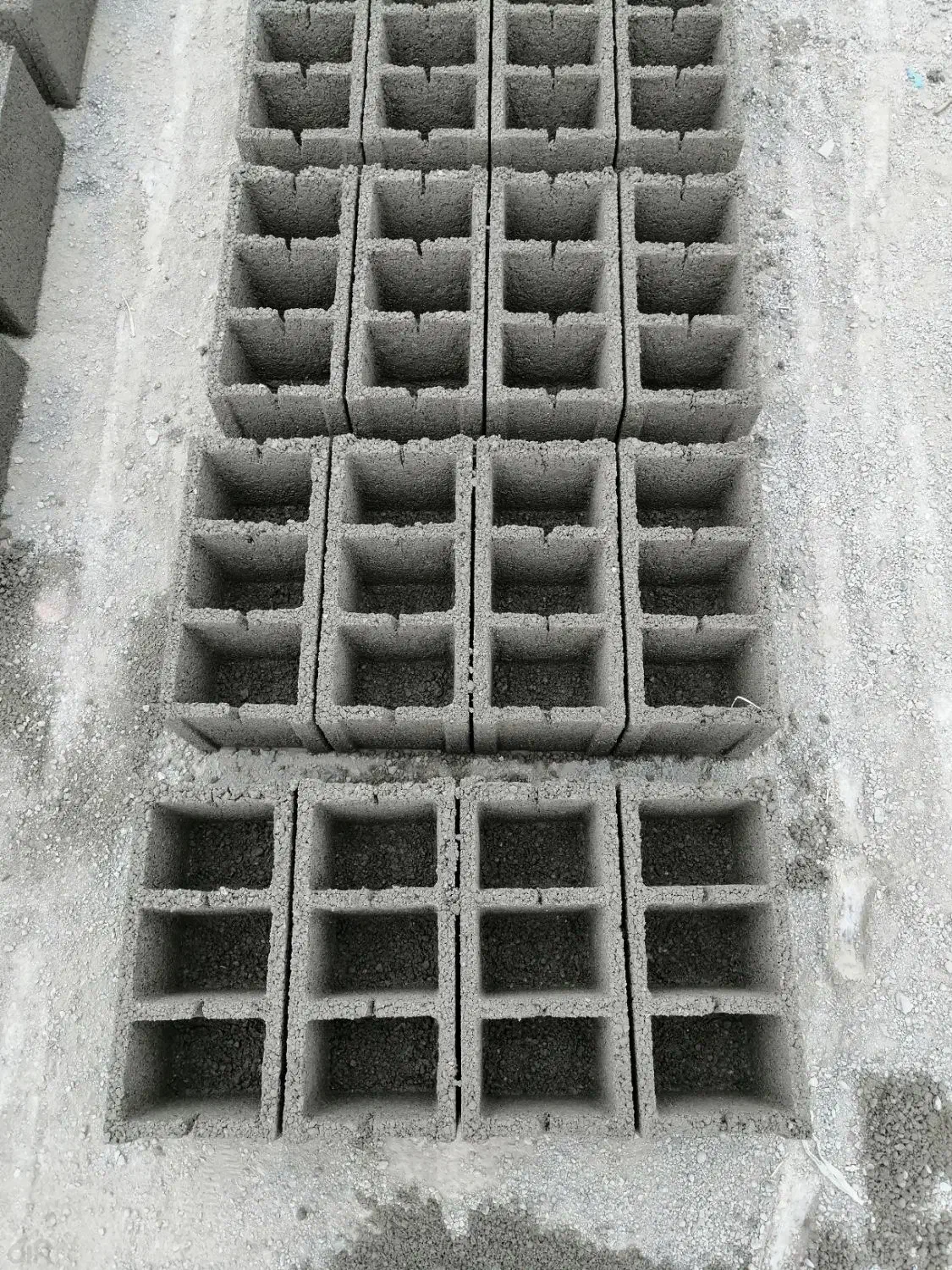 بلوکه سیمانی در کاشمر ۱۰۰۰تومن زیر قسمت بازار|مصالح و تجهیزات ساختمان|کاشمر, |دیوار