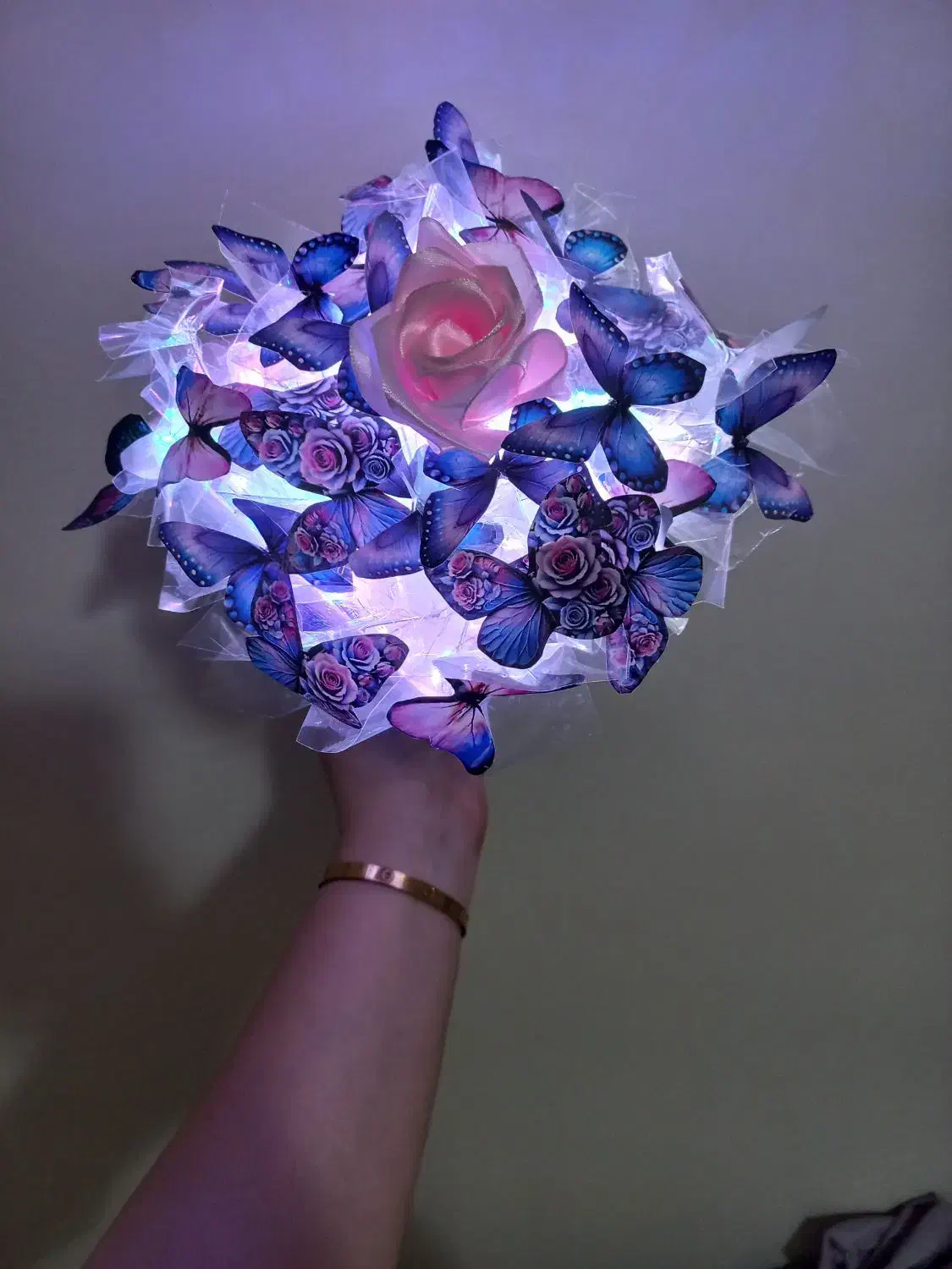 باکس گل هدیه روز زن و مادر شیک و خاص|گل مصنوعی|تهران, دکتر هوشیار|دیوار