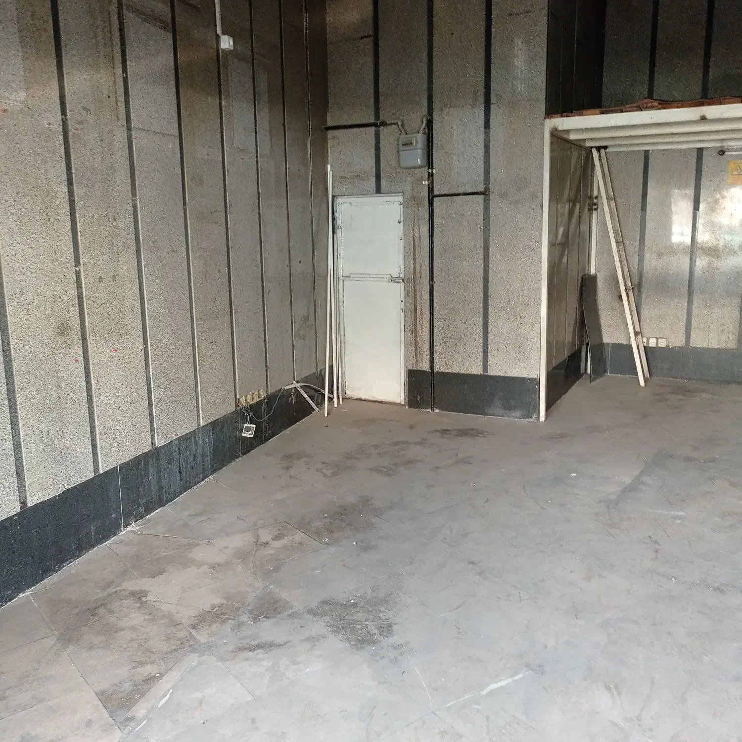 تعدادی اتاق جهت انبار مواد غذایی و سیگار|اجارهٔ مغازه و غرفه|تهران, بازار|دیوار