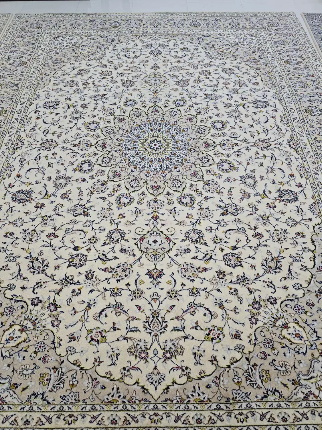 جفت ۱۲ متری کاشان|فرش|میانه, |دیوار