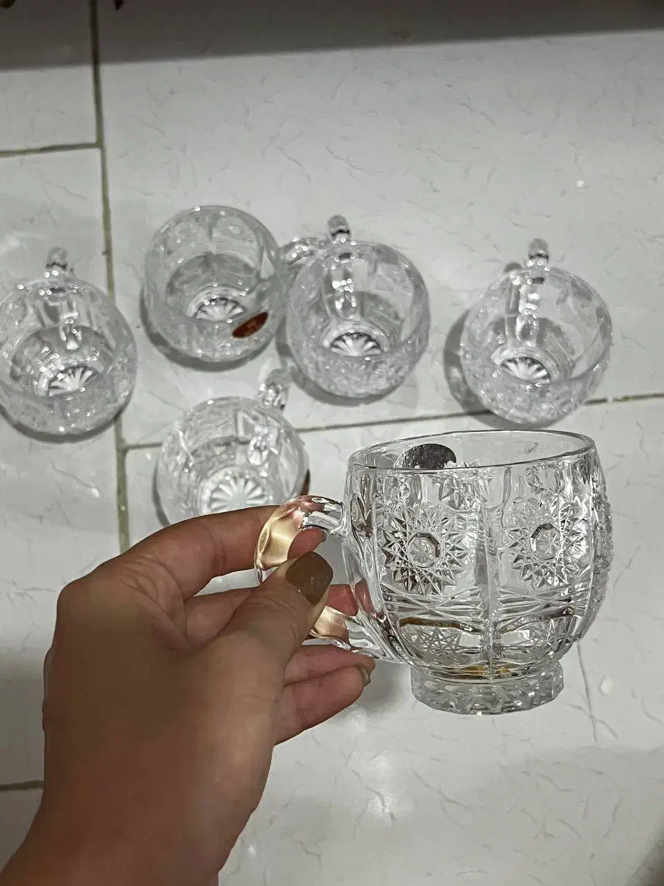 کریستال خورشیدی|ظروف سرو و پذیرایی|قرچک, میرزائی جنوبی|دیوار