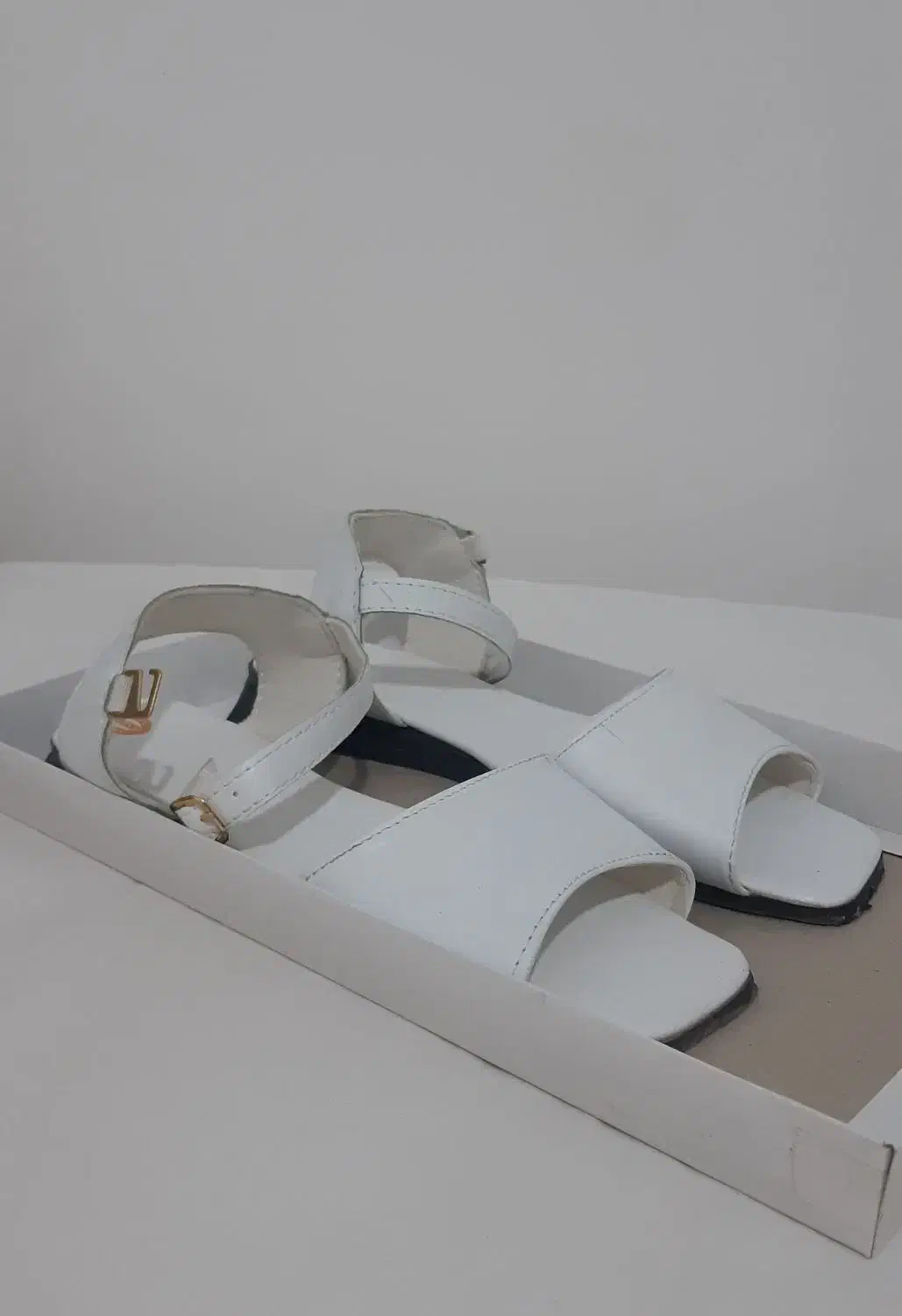 صندل سفید|کیف، کفش، کمربند|خرم‌آباد, |دیوار