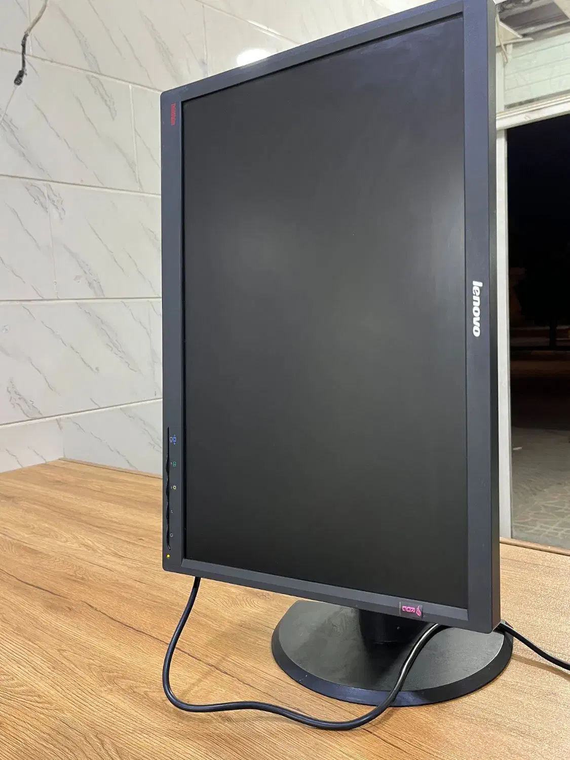 مانیتور lenovo ThinkVision LT2252 استوک 22 اینچ|قطعات و لوازم جانبی رایانه|کرمان, |دیوار