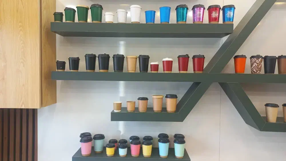 پخش و فروش انواع لیوان کاغذی|ظروف نگهدارنده، پلاستیکی، یکبارمصرف|میبد, |دیوار