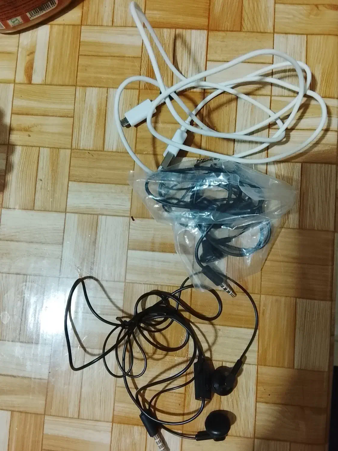 دو عدد هندزفری نوکیا بهمراه کابل تایپ سی اشانتیون|لوازم جانبی موبایل و تبلت|کازرون, |دیوار