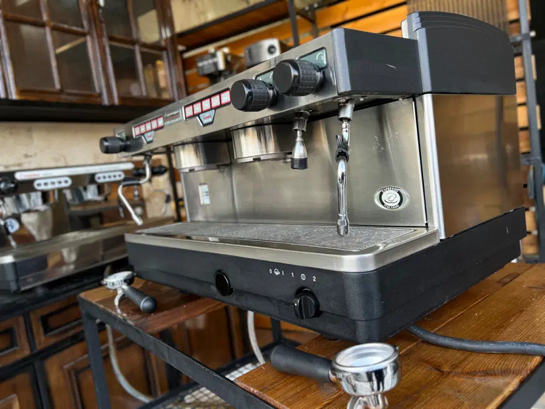 دستگاه اسپرسو صنعتی m27اولد|کافیشاپ و رستوران|مشهد, هدایت|دیوار