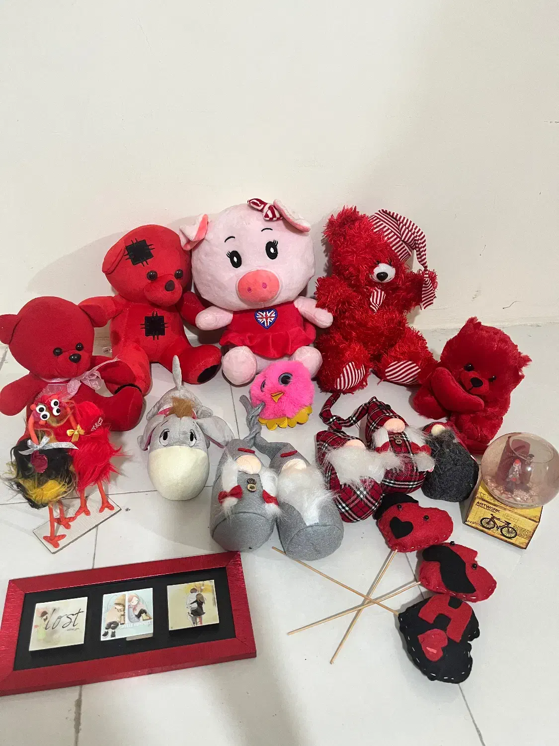 کلی عروسک و چیزای گوگولی کاملا سالم|اسباببازی|پرند, فاز ۶|دیوار