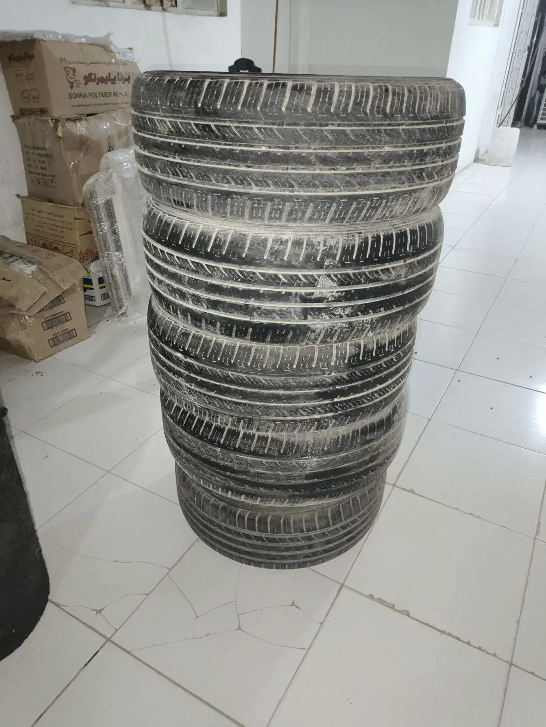 ۴ حلقه لاستیک ماشین های خارجی 225/55|قطعات یدکی و لوازم جانبی|قشم, |دیوار