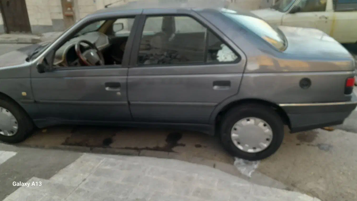 پژو 405 GLXقیمت 800000|خودرو سواری و وانت|باقرشهر, |دیوار