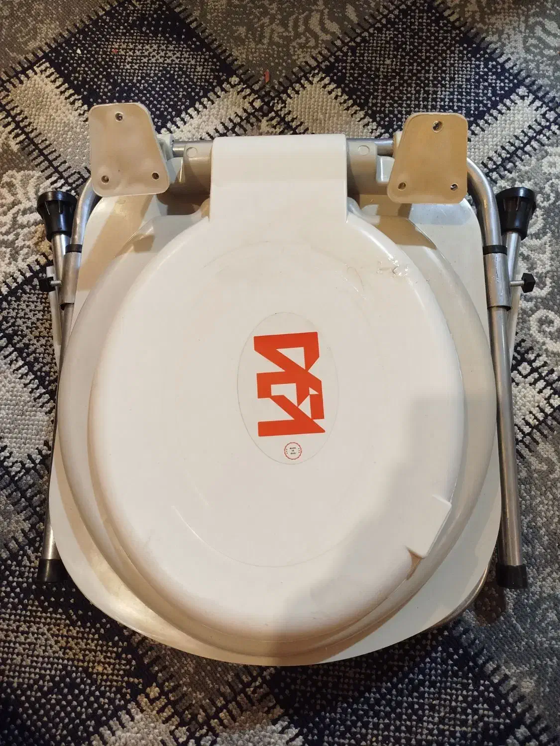 توالت فرنگی دیواری تاشو مدیا|لوازم سرویس بهداشتی|قائمشهر, |دیوار