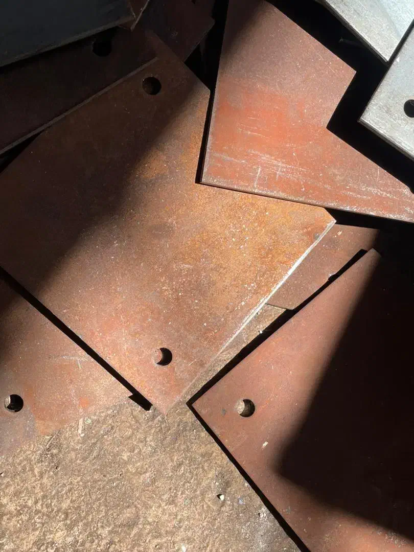 استخدام کارگر ساده جهت کار در فروشگاه آهن آلات|استخدام صنعتی، فنی، مهندسی|تهران, اتحاد|دیوار