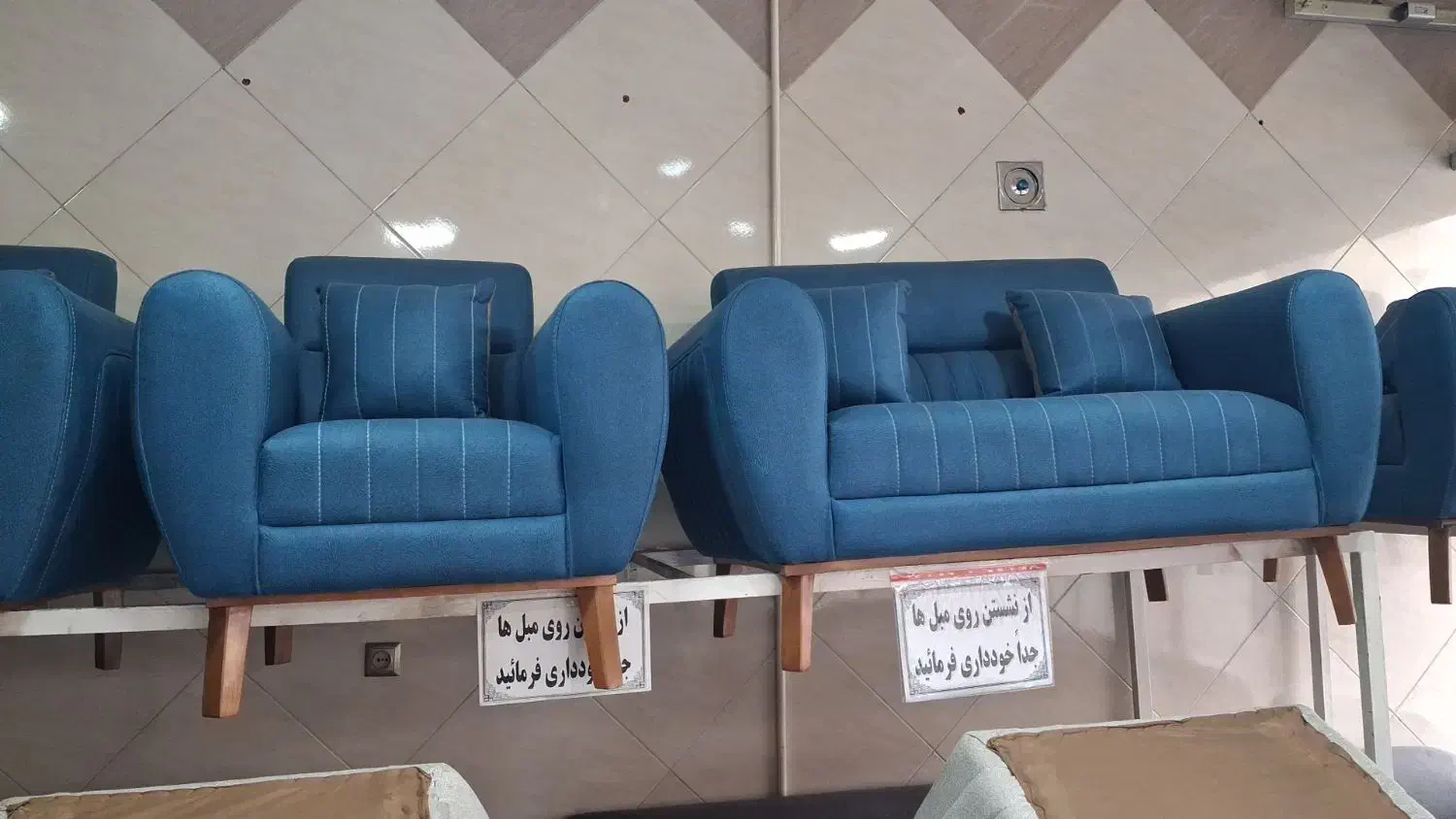 مبل شیک و جذاب تولیدی الماس قیمت خوب بخونید|مبلمان خانگی و میز عسلی|قم, ولیعصر|دیوار